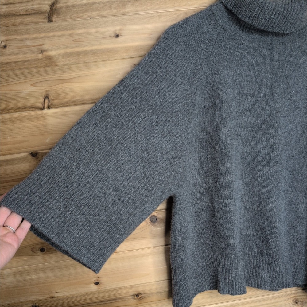 Theory Womens Grey Wool Cashmere Turtleneck Sweater L0811725 Size M - Picture 3 of 10